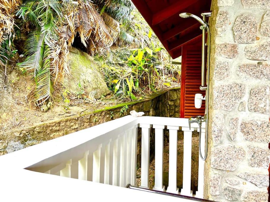 Hilltop South - Villa Bougainville تاكاماكا المظهر الخارجي الصورة