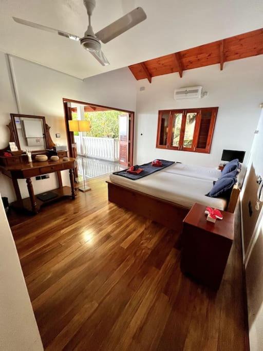 Hilltop South - Villa Bougainville تاكاماكا المظهر الخارجي الصورة